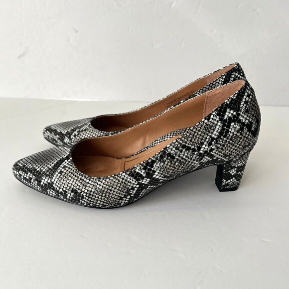 Vionic Leather Pointed Toe Pumps Mia Snake Size 6 M Black White - Picture 2 of 12